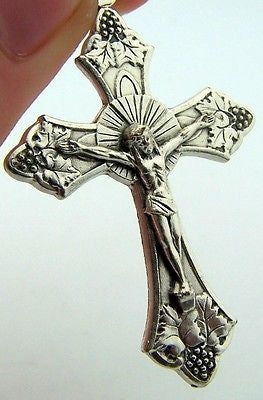 MRT Silver Tone Crucifix Grapes & Leaf 1 1/2" Cross Italy Christ